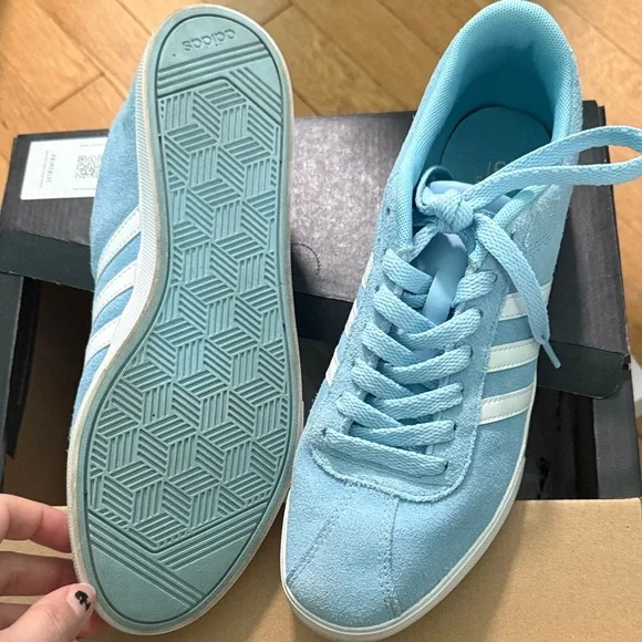 Adidas Light Blue Sneakers with White Stripes - Picture 5 of 6
